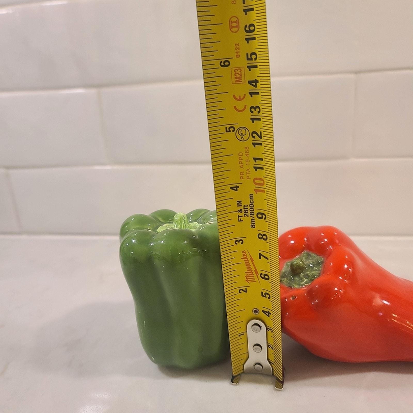 Vintage Mexican Ceramic Chili Pepper Salt and Pepper Shakers - Red and Green Bell Pair - Image 7