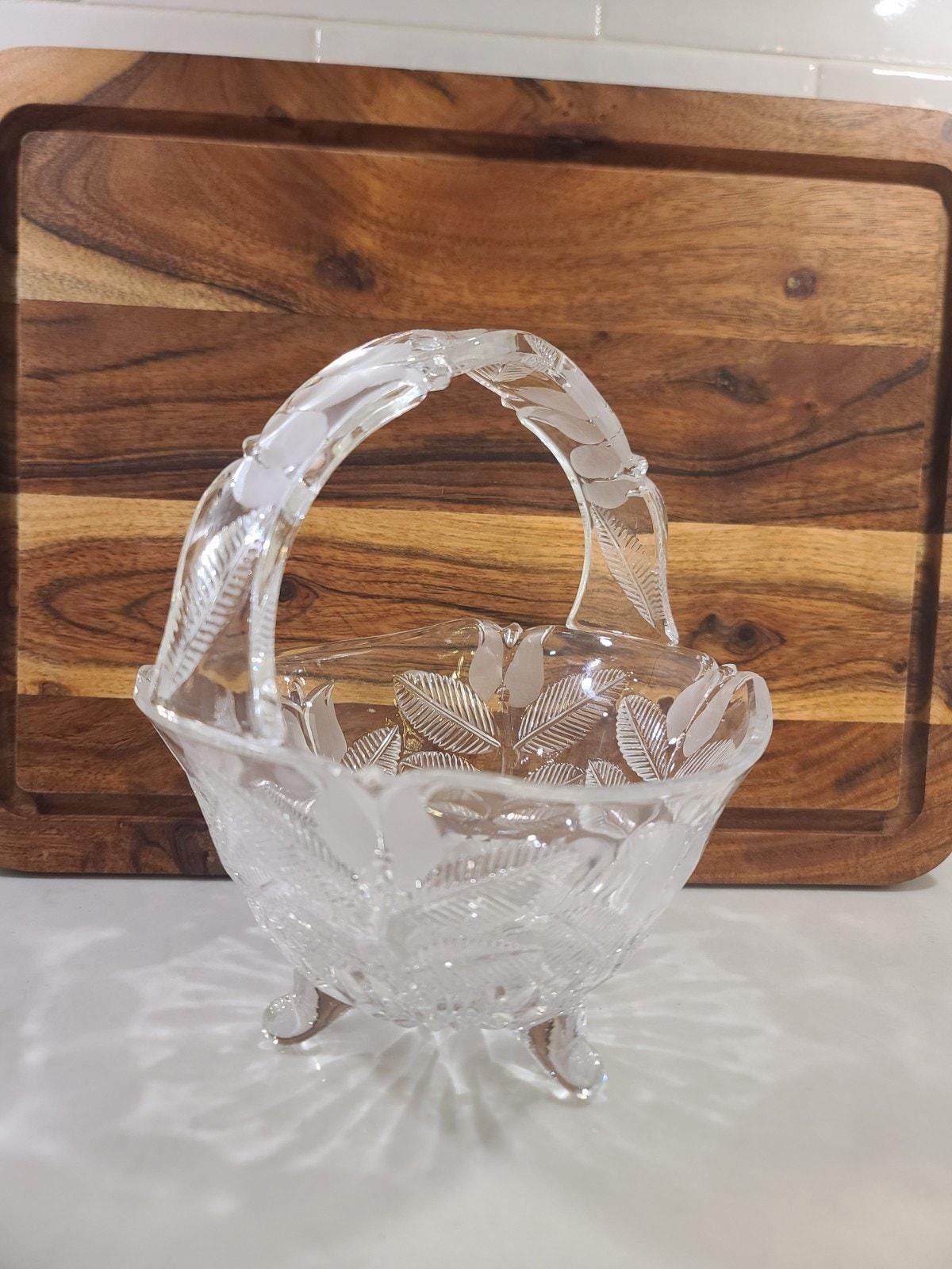 Vintage Polish Lead Crystal Basket Bowl, Frosted Tulip Pattern with Handle, 3-Footed Bridal Centerpiece - Image 9