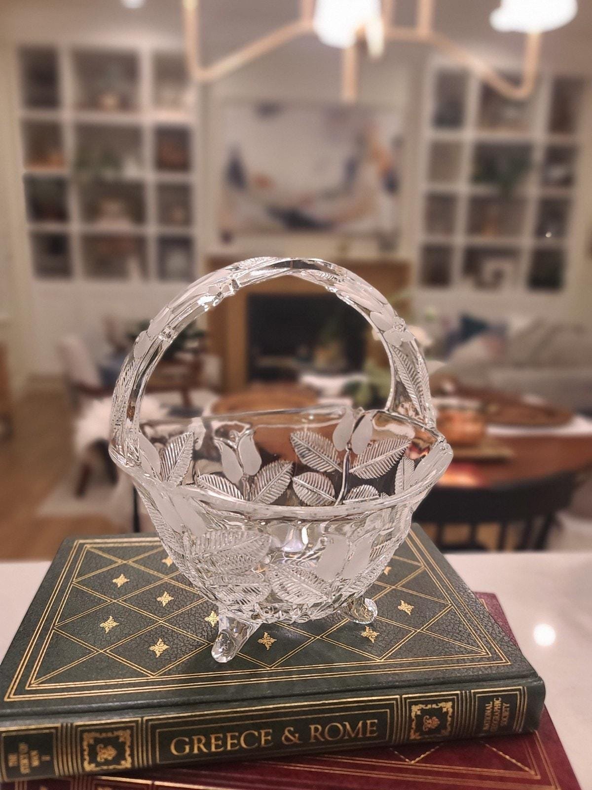 Vintage Polish Lead Crystal Basket Bowl, Frosted Tulip Pattern with Handle, 3-Footed Bridal Centerpiece - Image 11