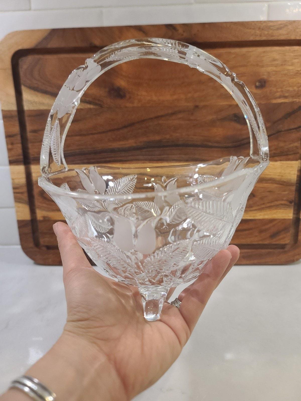 Vintage Polish Lead Crystal Basket Bowl, Frosted Tulip Pattern with Handle, 3-Footed Bridal Centerpiece - Image 6