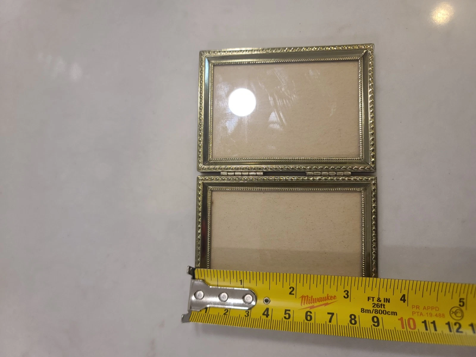 vintage gold tone metal 50s double free standing picture frame 3.5 X 2.5 - Image 10