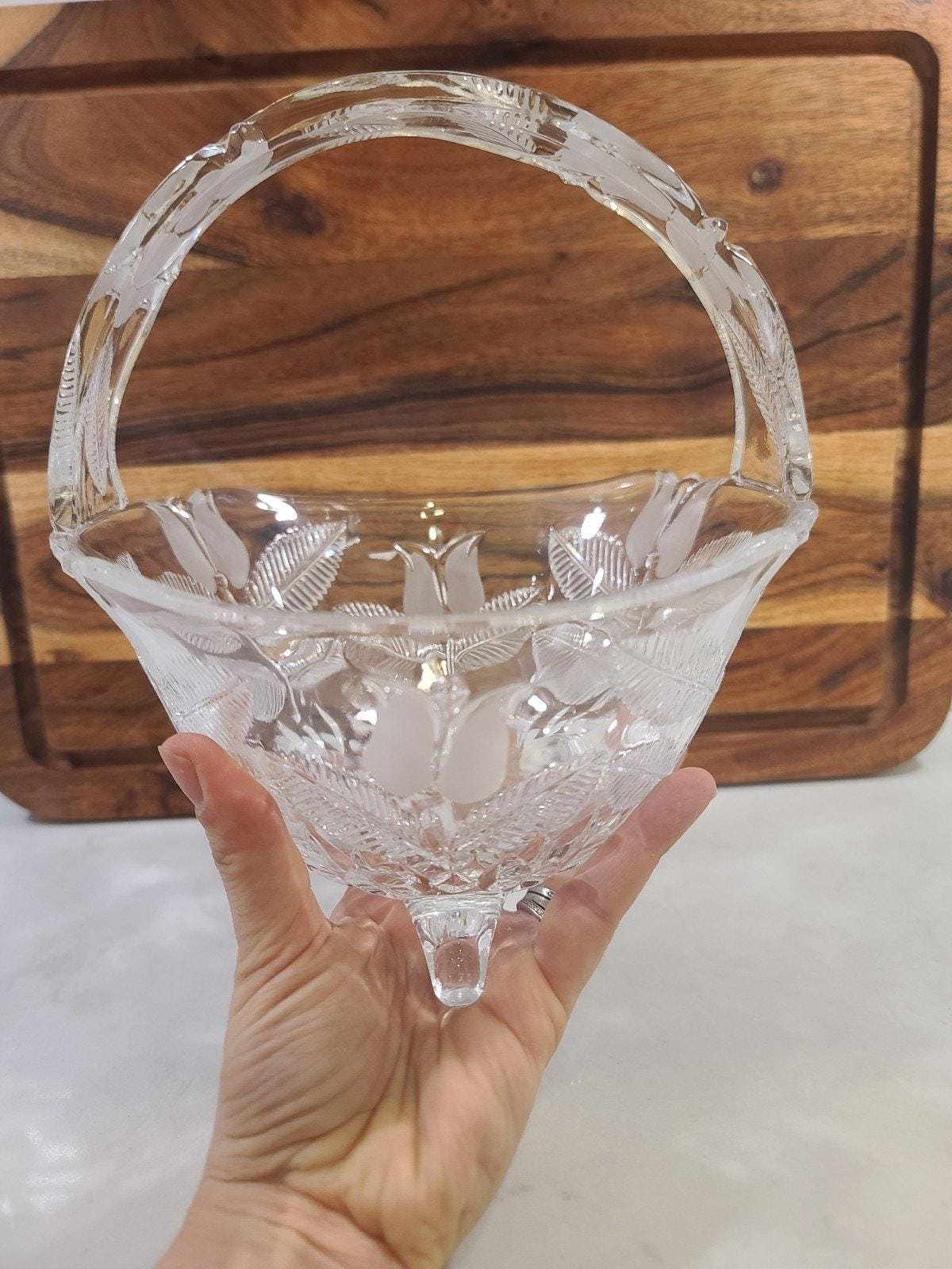 Vintage Polish Lead Crystal Basket Bowl, Frosted Tulip Pattern with Handle, 3-Footed Bridal Centerpiece - Image 10