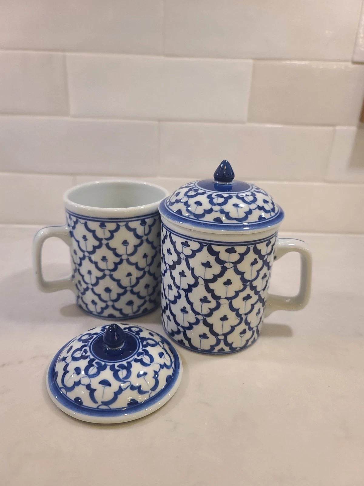 Chinese Thai Pattern Lidded Tea Mug Vintage 70’s Blue and White Ceramic Cups Set - Image 6