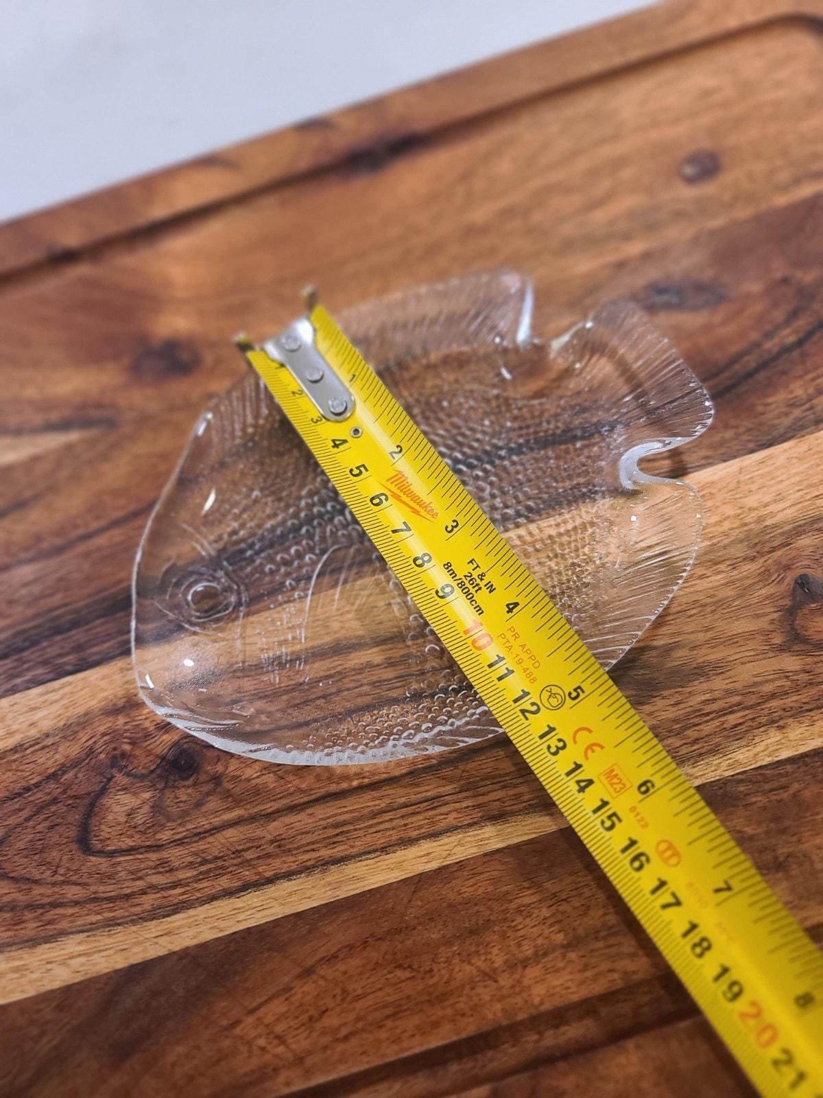 VTG Arcoroc France Tempered Glass Fish Shaped Small Plate 6.5” Long Pressed Glass - Image 5