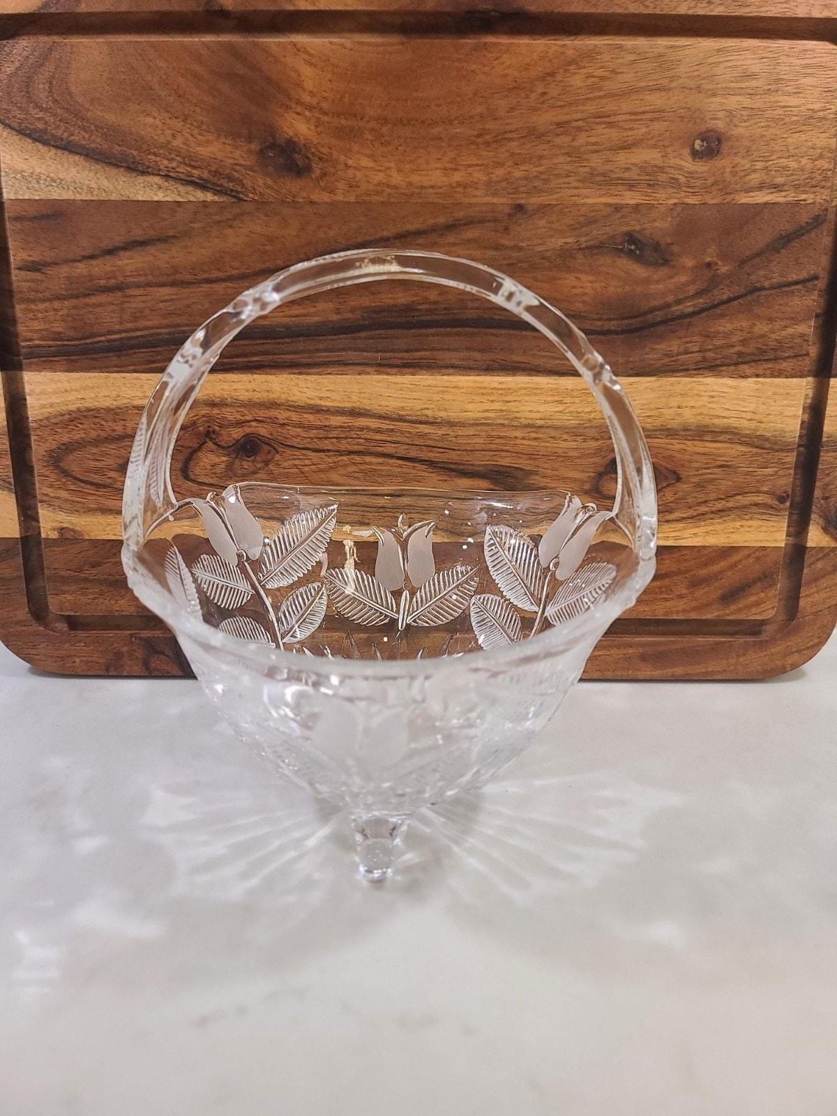 Vintage Polish Lead Crystal Basket Bowl, Frosted Tulip Pattern with Handle, 3-Footed Bridal Centerpiece - Image 3