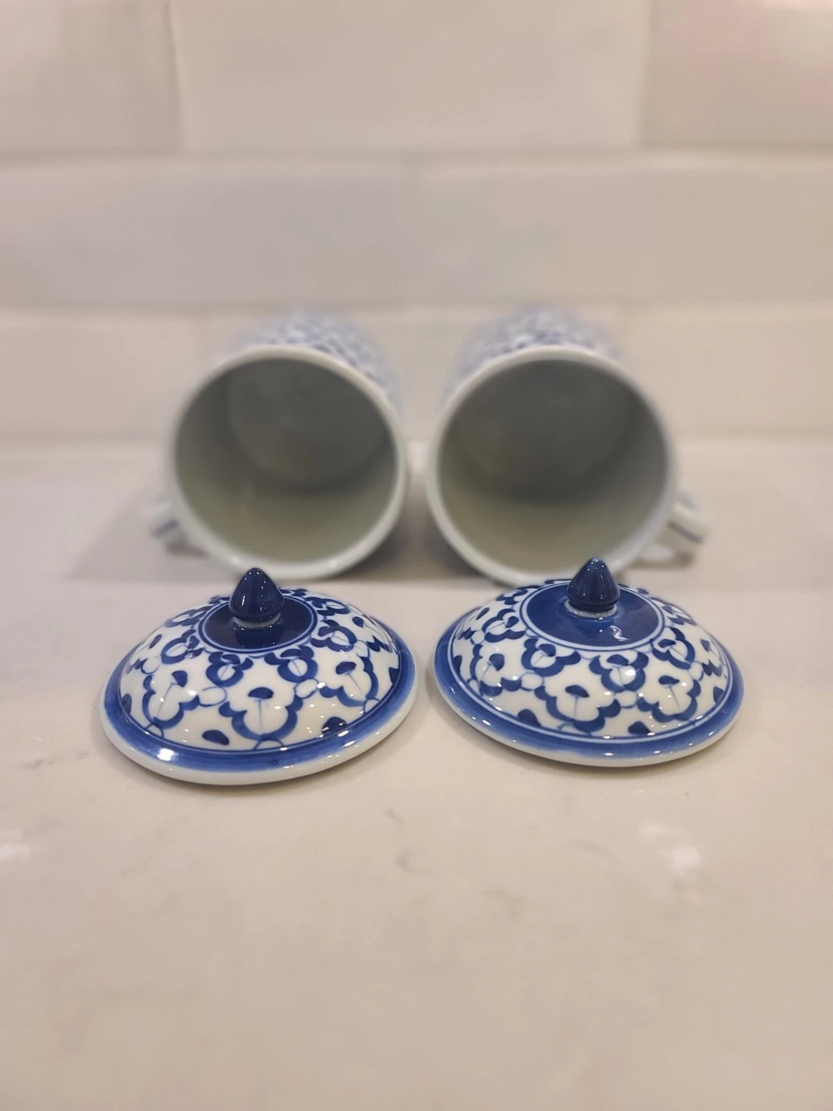 Chinese Thai Pattern Lidded Tea Mug Vintage 70’s Blue and White Ceramic Cups Set - Image 3