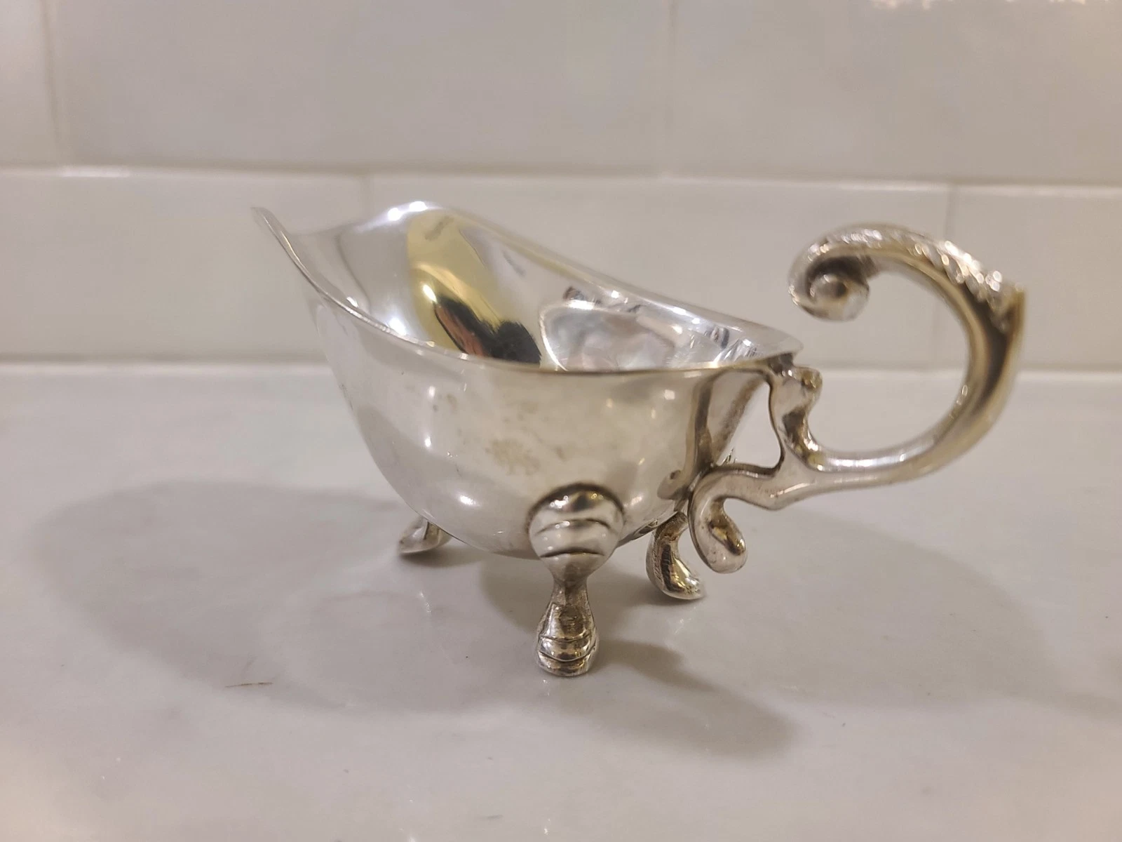 Vintage Silver Plated Gravy Boat Sauce Saucier Georgian Ornate 3 Footed Unmarked - Image 6