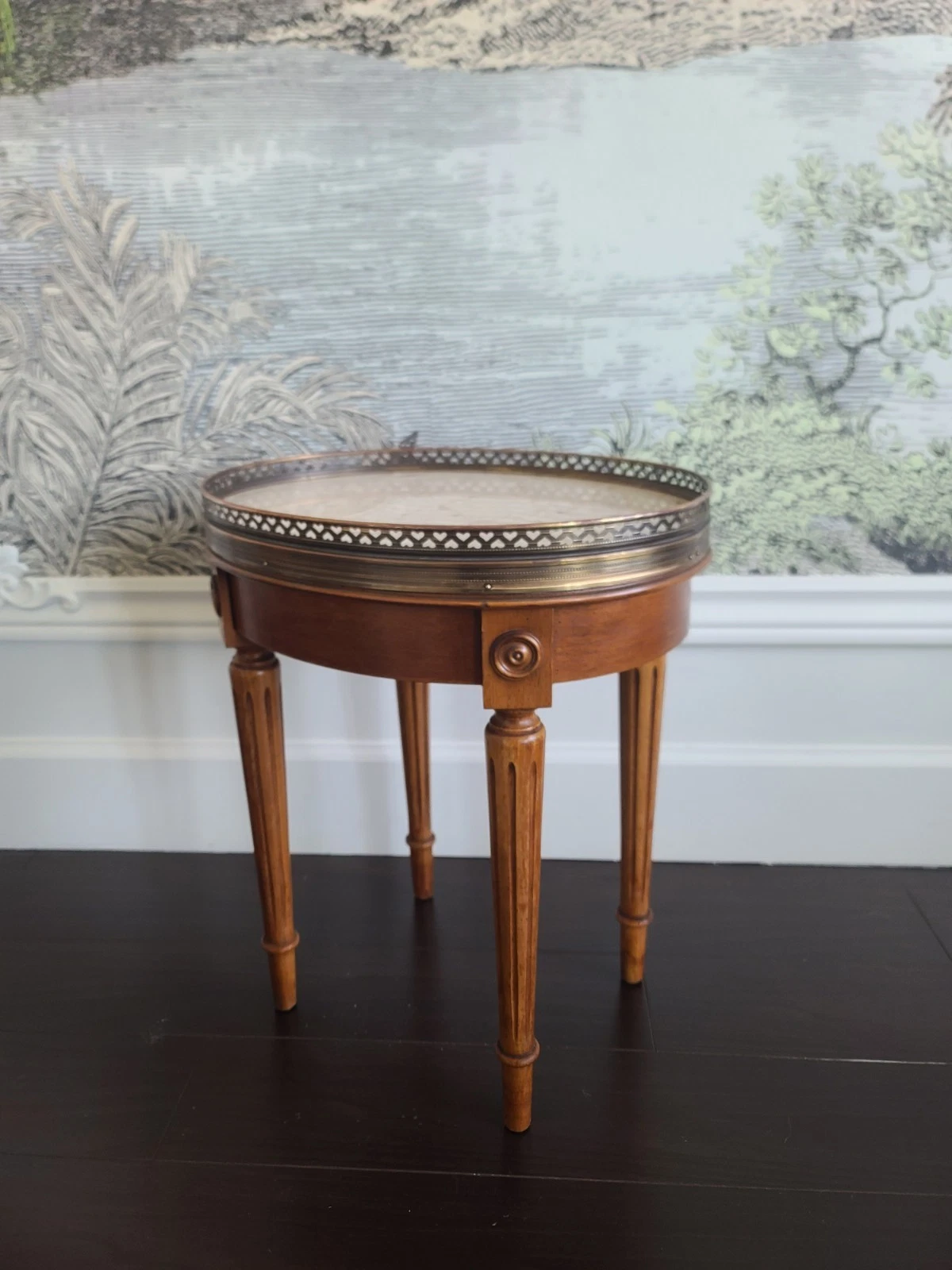 Vintage French Louis XVI Style Marble Top Side Tables Brass Gallery Hearts - Image 4