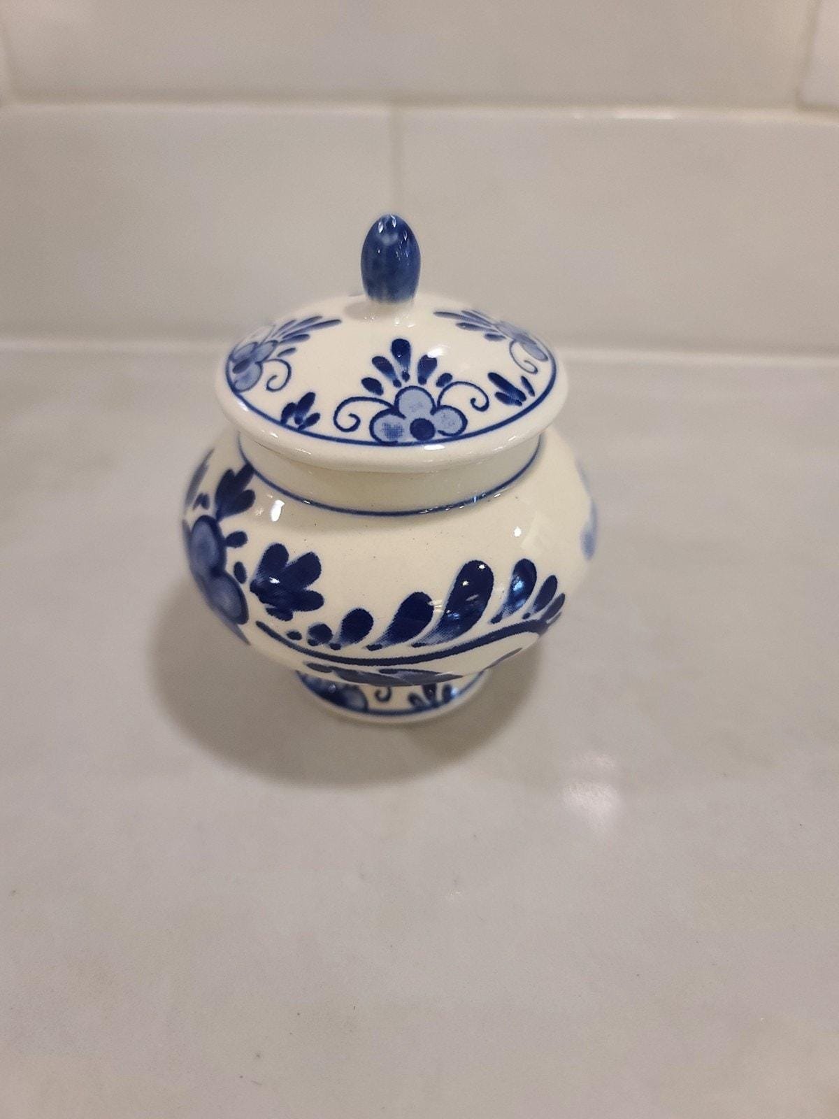 auth vtg delft blue holland hand-painted sugar bowl trinket jar box urn 3.5” - Image 4